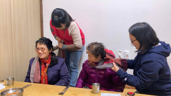 선물착용.jpg